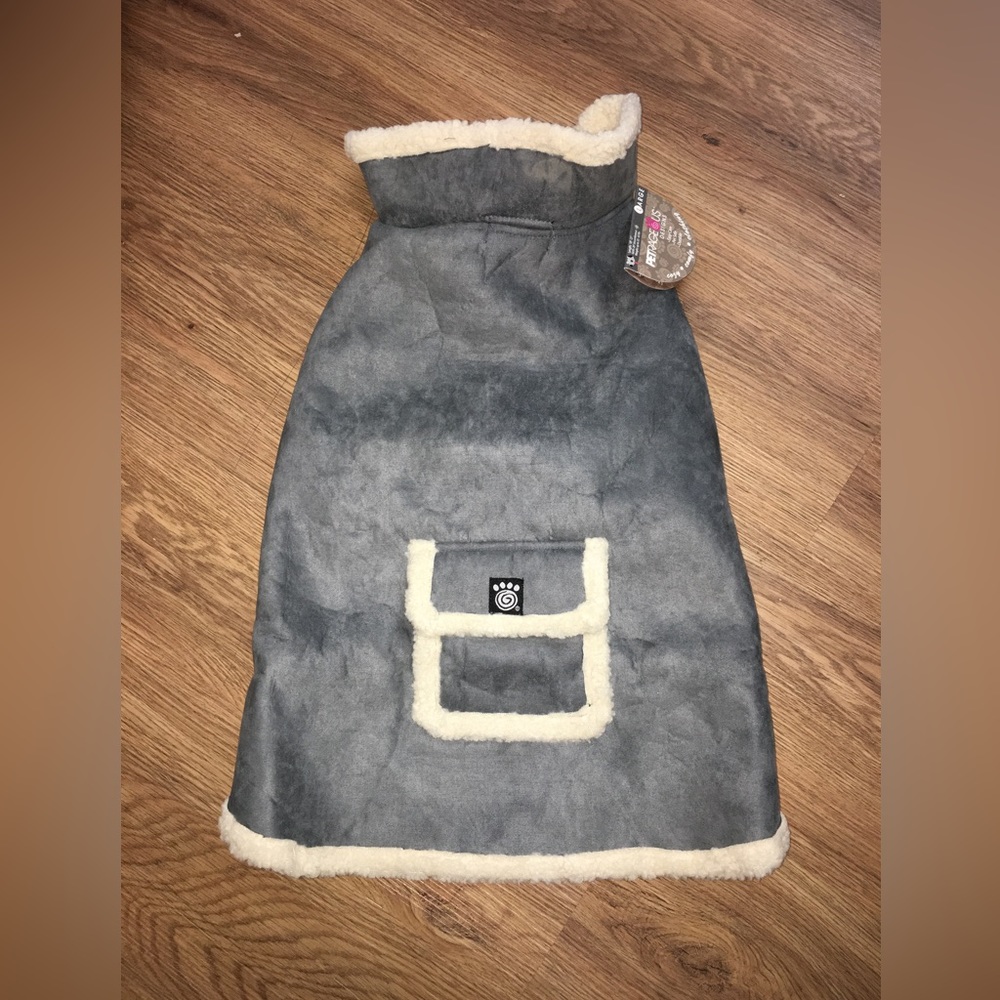 Petrageous designs large fleece